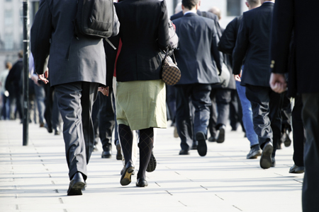 people-walking-in-city